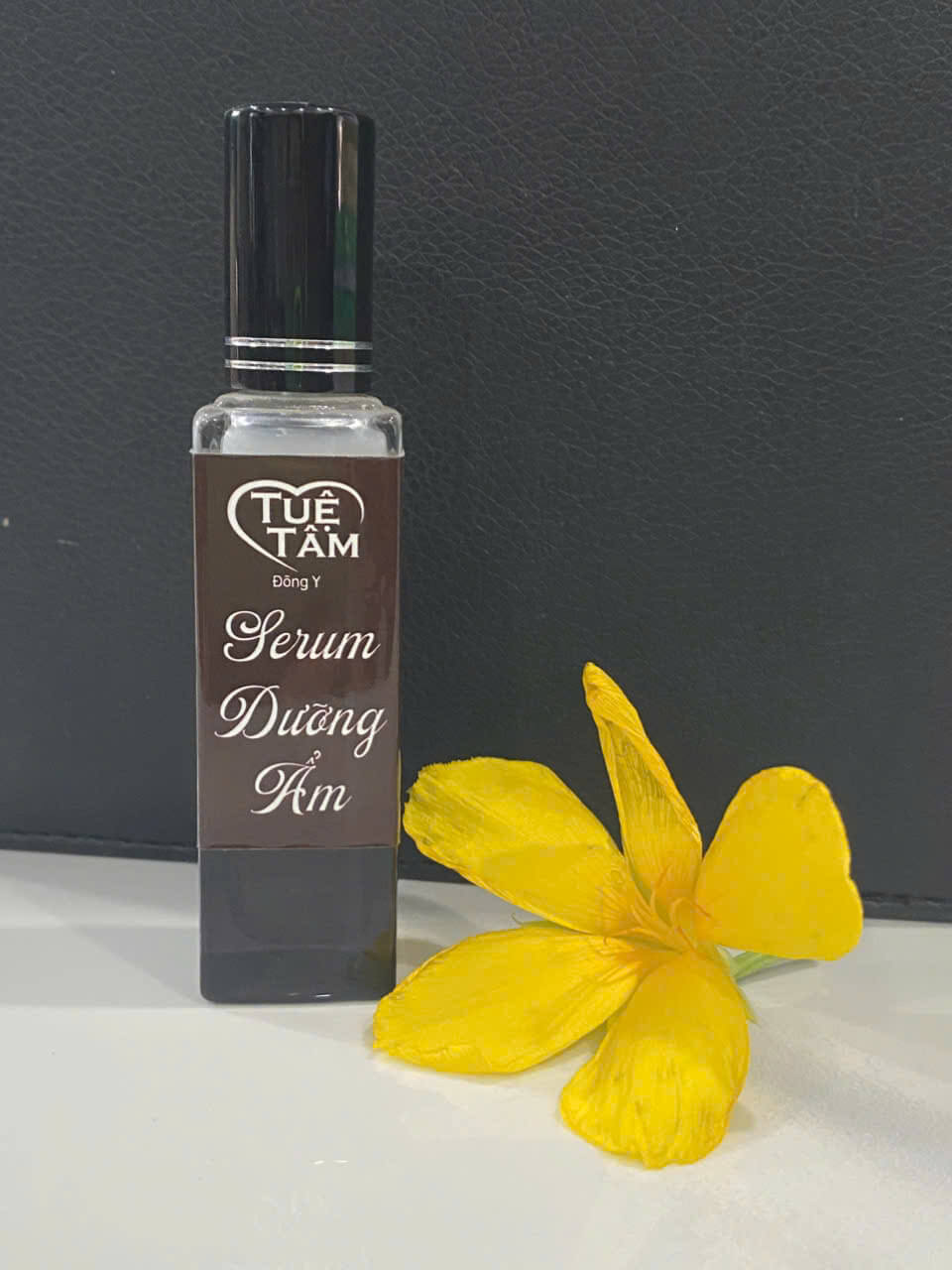 Serum dưỡng ẩm chống lão hóa